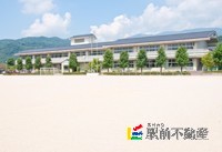 【小城市小城町晴気のアパートの小学校】