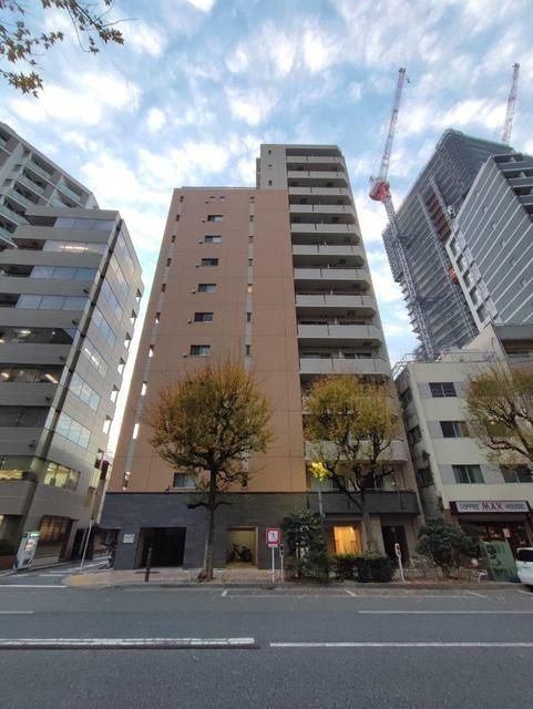 レジデンス西新宿スクエアの建物外観