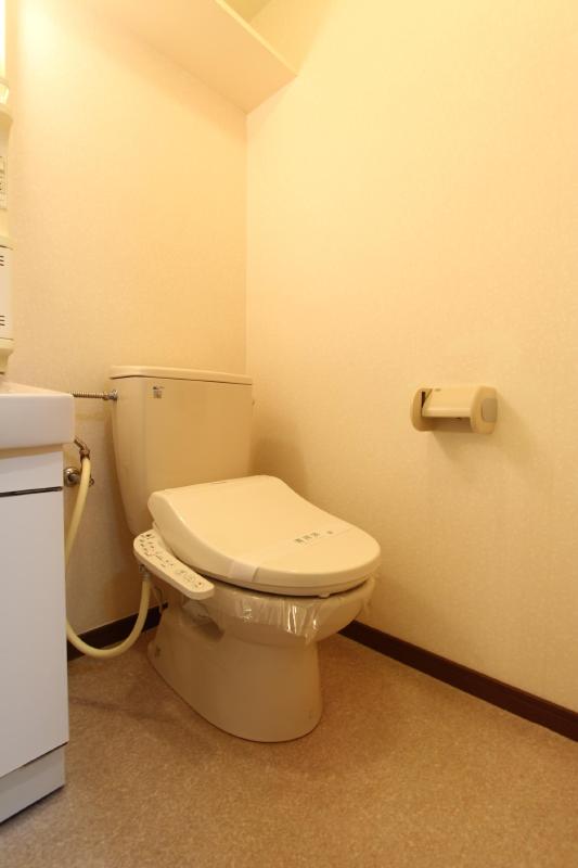 トイレ　同タイプ・参考写真