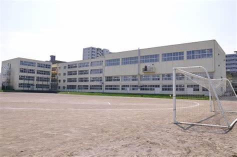 【札幌市北区北二十条西のマンションの中学校】