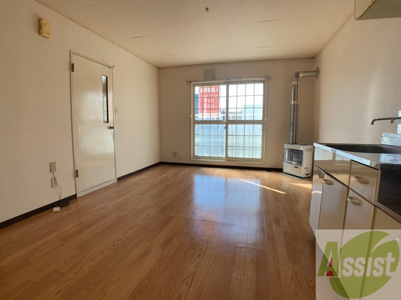 居室・リビング　広くてキレイなＬＤＫが広がっていて、充実した生活が送れそう。