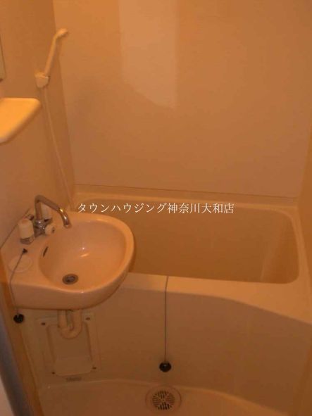 バス・シャワールーム　★オンライン内見対応可能★来店不要★タウンハウジング大和店★