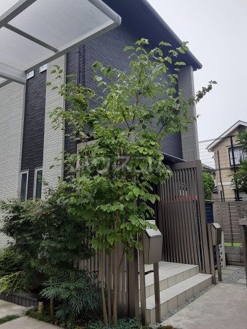 【朝日町テラスの建物外観】