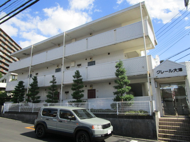 町田市南大谷のマンションの建物外観