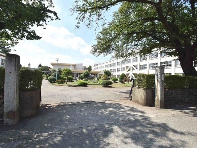 【メゾン西立川の小学校】