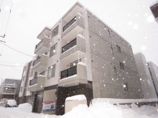 札幌市豊平区旭町のマンションの建物外観