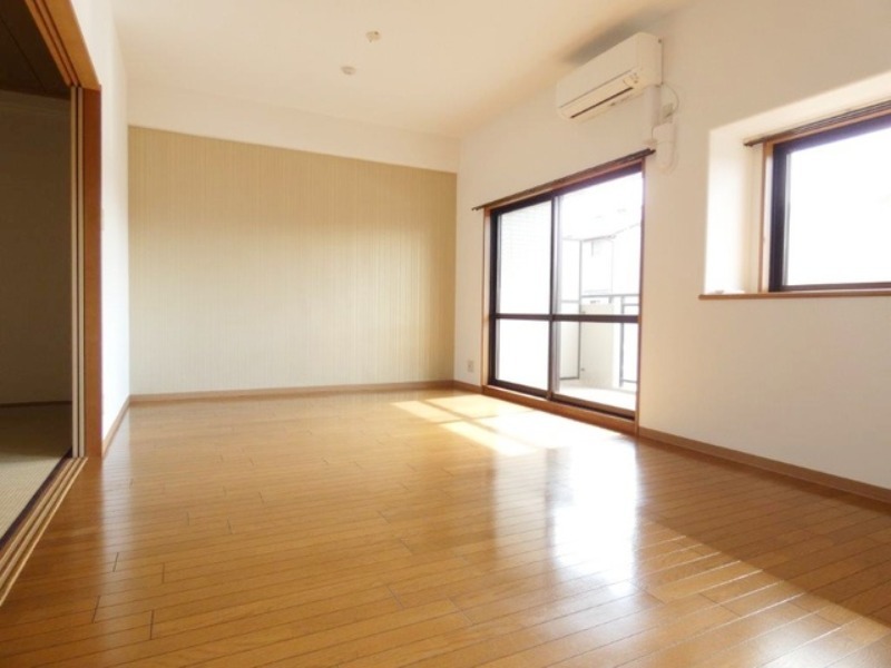 居室・リビング　図面と現状に相違がある場合には現状を優先