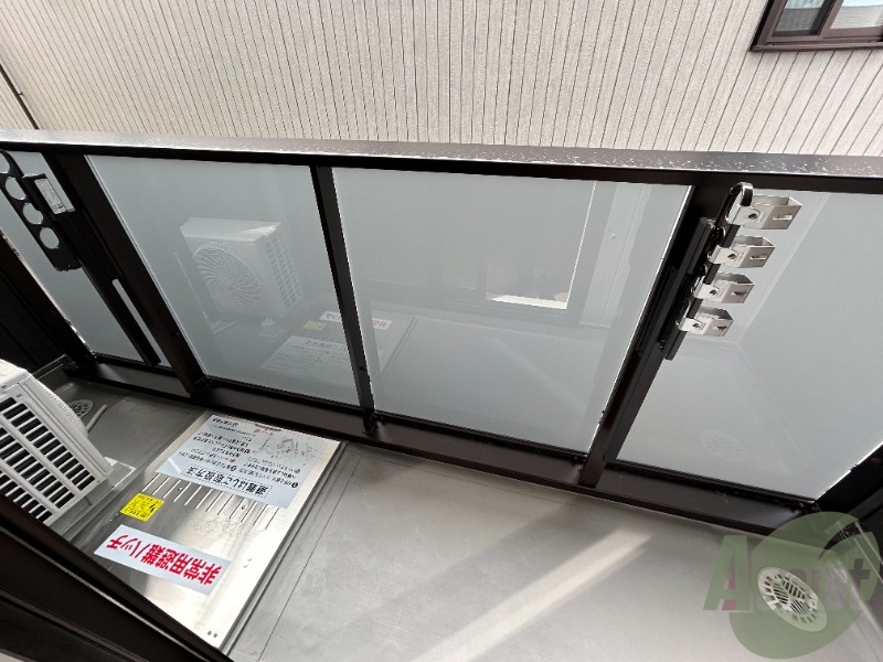 バルコニー　バルコニーがあるので洗濯物は外に干せそうですね～