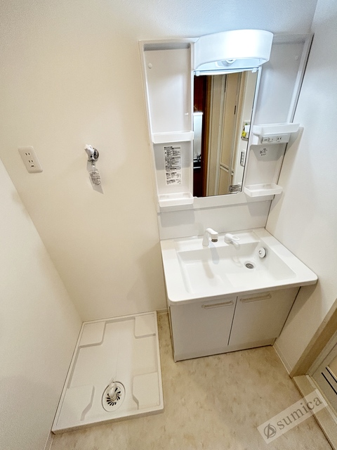 洗面設備　シャンプードレッサー付き・朝シャンもこちらで♪♪