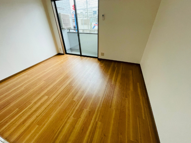 居室・リビング　★６帖の洋室★