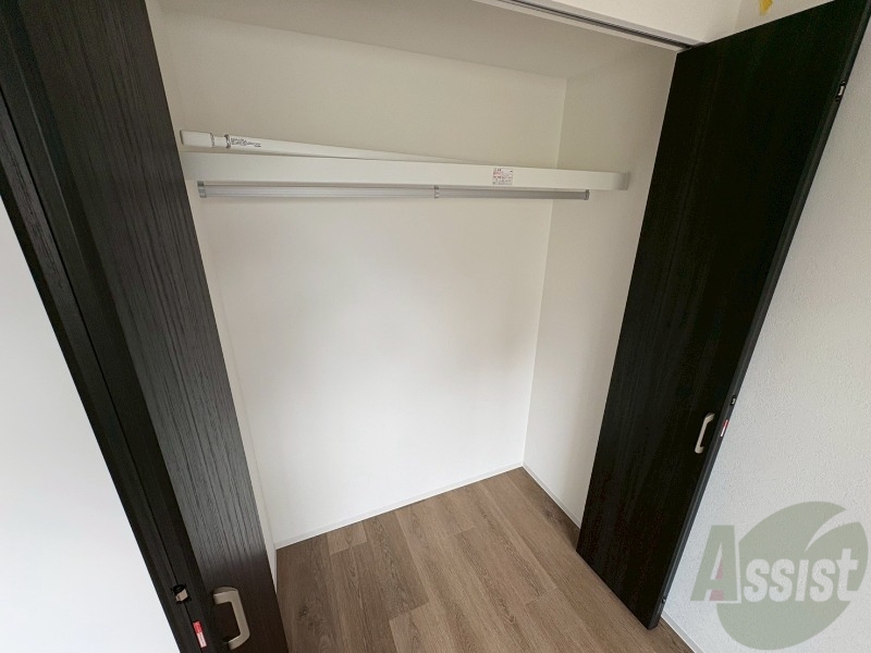 収納　寝室の収納になります。広々としてたくさん収納できます。