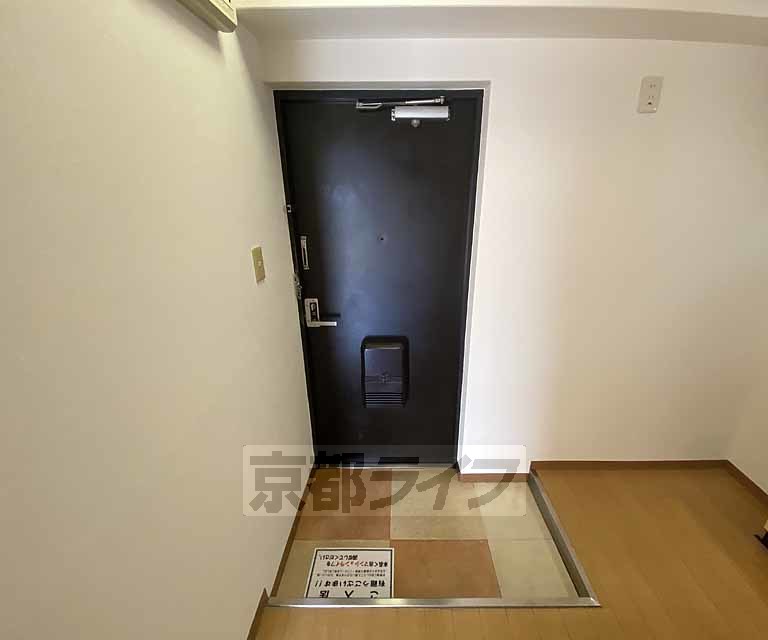 玄関　大きな段差がありません