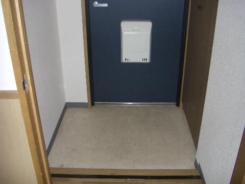 ジェネシス・プラッツIの玄関写真