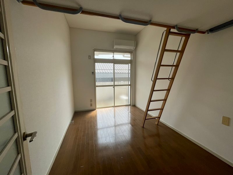 居室・リビング　105号室参考