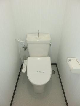 シャンテハイツ　トイレ　シャワー付トイレ