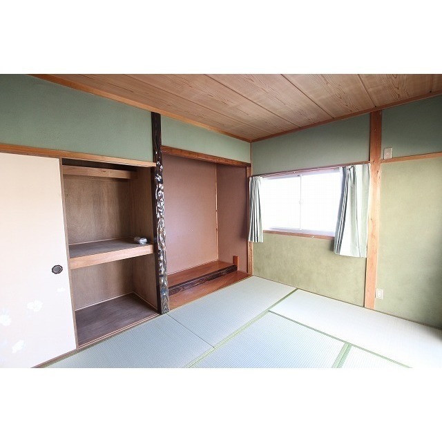 居室・リビング　１Ｆ　和室