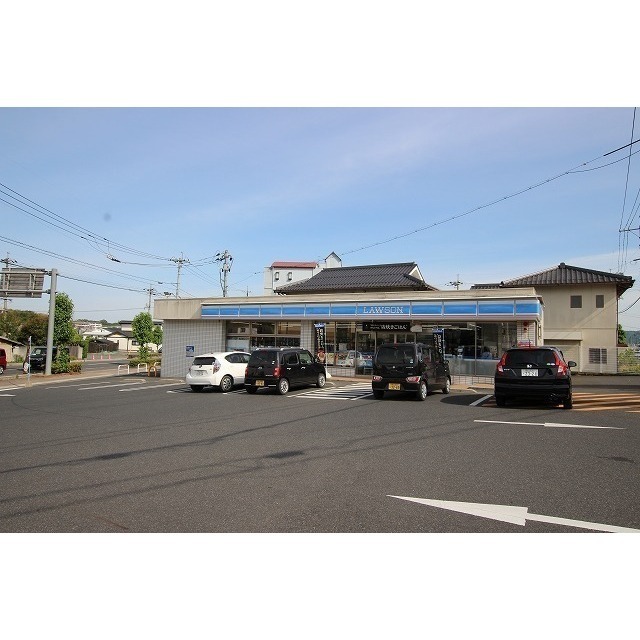 コンビニ　ローソン津山上河原店（コンビニ）まで400m