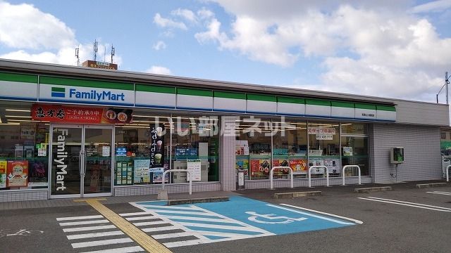 コンビニ　ファミリーマート 和歌山小雑賀店（コンビニ）まで282m