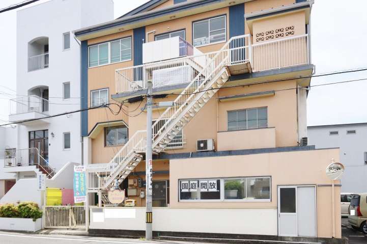幼稚園・保育園　ナーサリー富田幼児園（幼稚園・保育園）まで950m