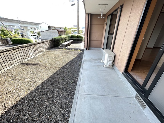 庭　※別部屋の写真です