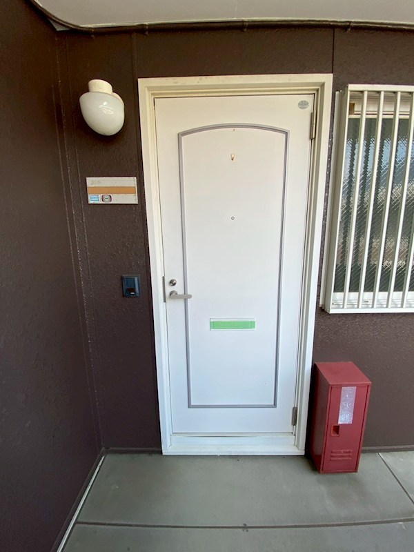 玄関　現況優先