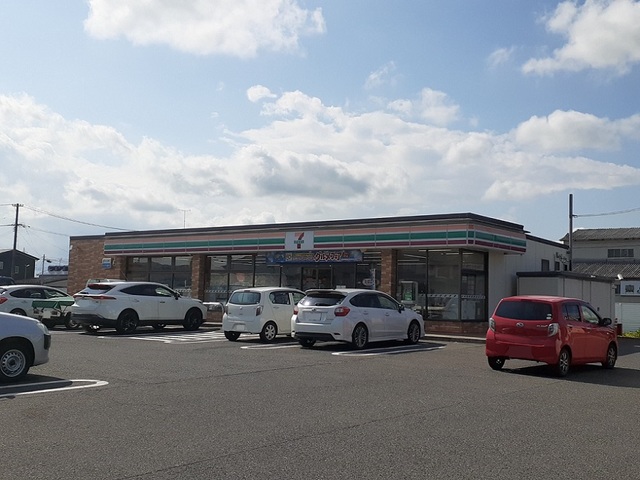 コンビニ　セブンイレブン古川小稲葉町店（コンビニ）まで300m