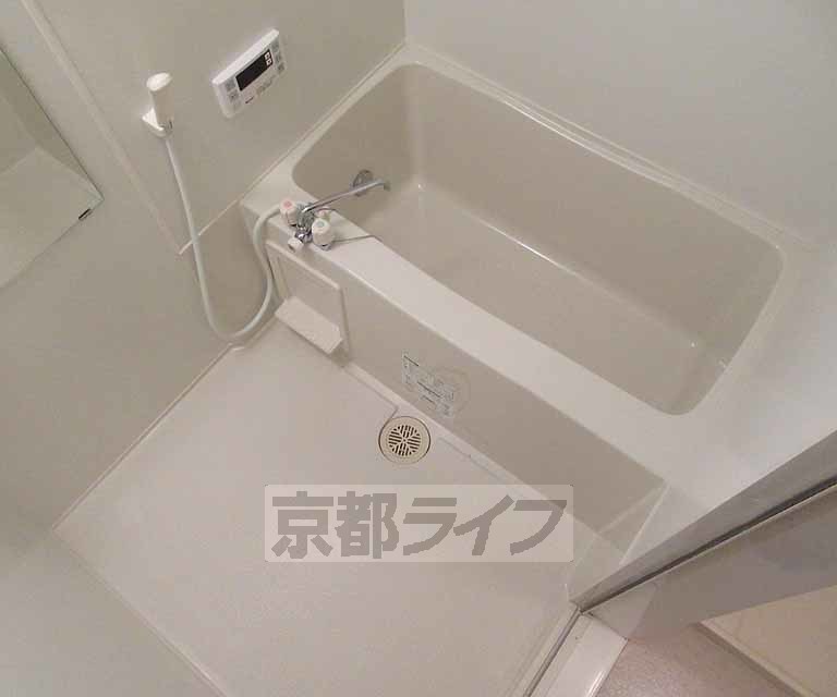 バス・シャワールーム　追い炊き機能付・