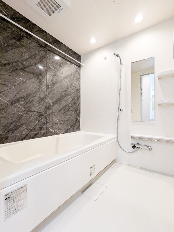 バス・シャワールーム　図面と現状に相違がある場合には現状を優先