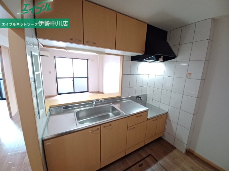 キッチン　同型反転参考写真