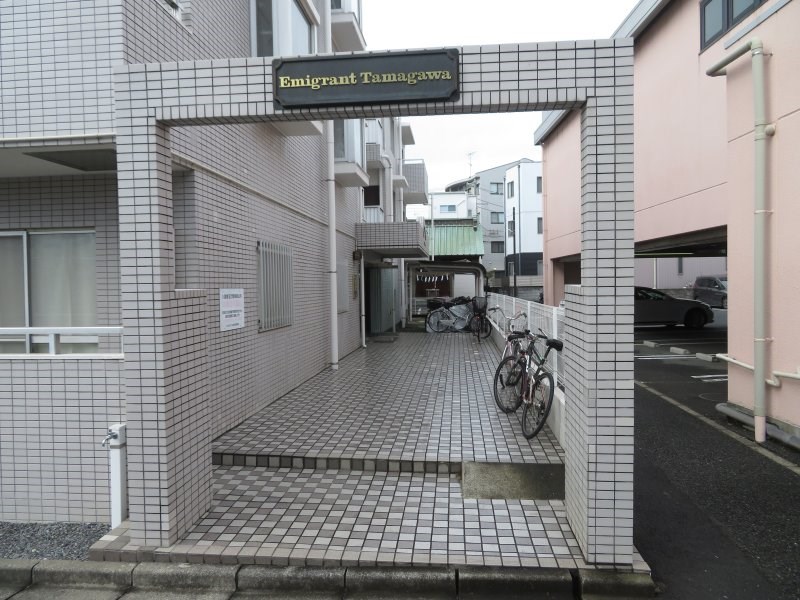 エントランス　エントランス