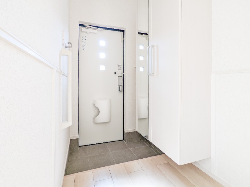 玄関　図面と現状に相違がある場合には現状を優先