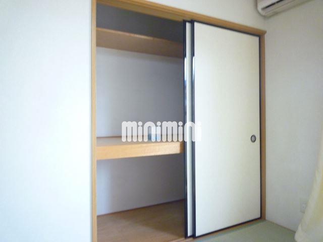 収納　使いやすい３段の押入れ