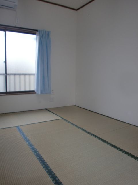 居室・リビング　明るい居室です！