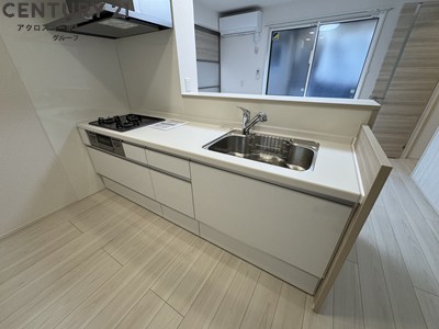 キッチン　収納豊富なシステムキッチンガスコンロ・魚焼きグリル付