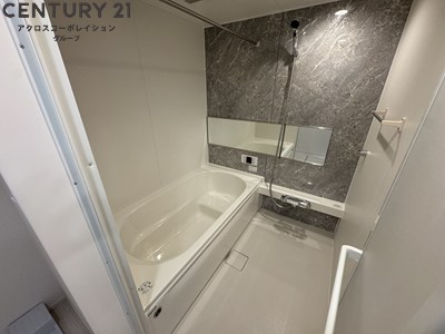 バス・シャワールーム　浴室乾燥機完備しております