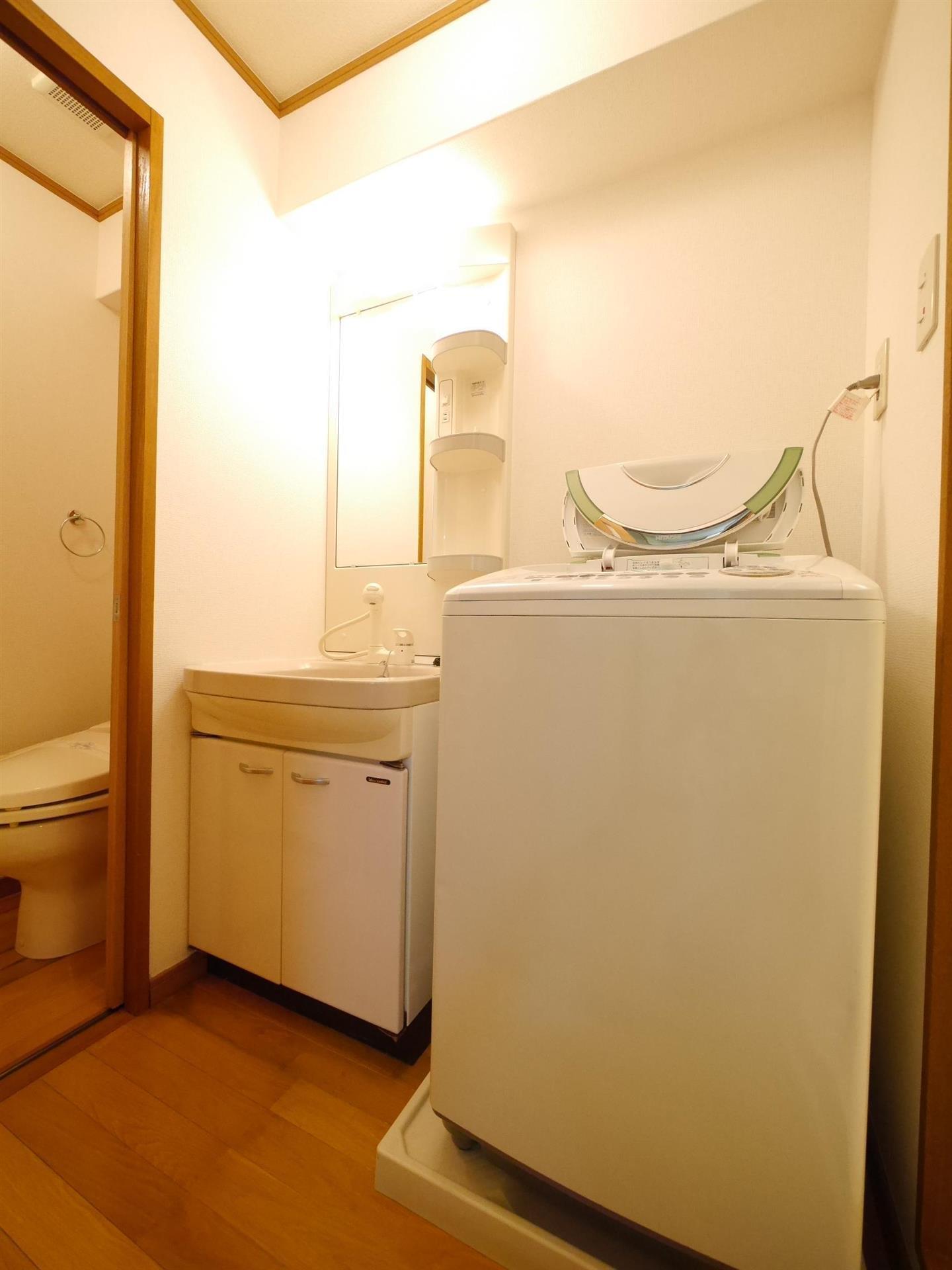 洗面設備　同タイプの写真です