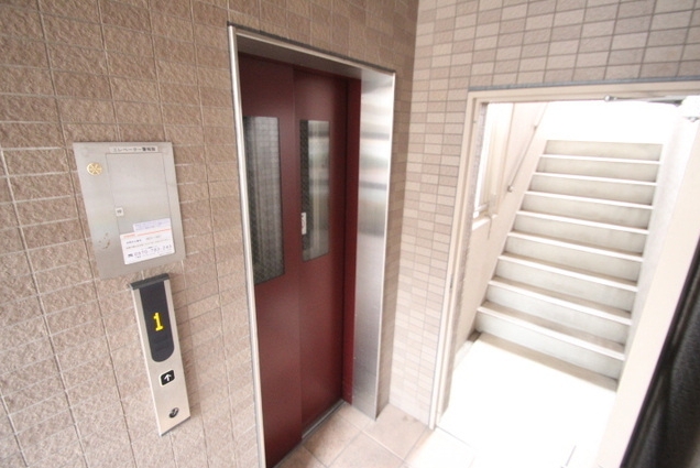 ＪＲ山陽本線 倉敷駅 徒歩7分 6階建 築21年の外観写真