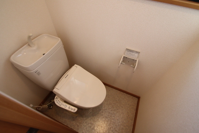 ＪＲ山陽本線 倉敷駅 徒歩7分 6階建 築21年のトイレ写真