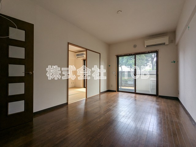 居室・リビング　※クリーニング完了前※※別号室参考写真※