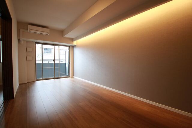 居室・リビング　※別室の参考写真の為、現況優先です。