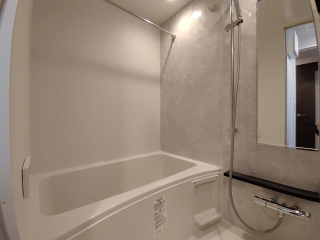 バス・シャワールーム　お風呂です