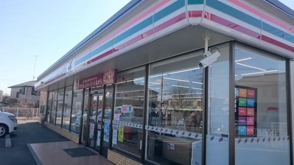 コンビニ　セブンイレブン鹿沼千渡店（コンビニ）まで815m