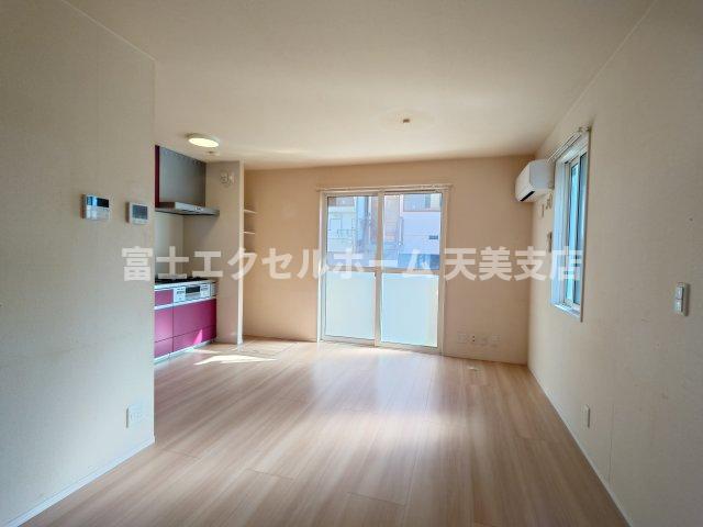 居室・リビング　ゆったり過ごせる居間です