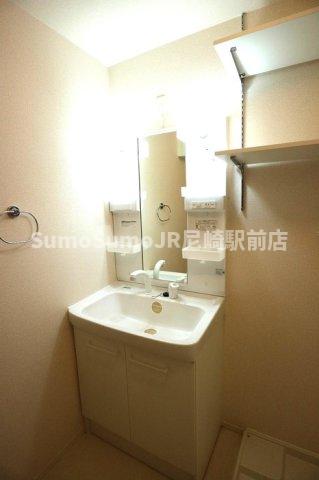 洗面設備　洗面所です