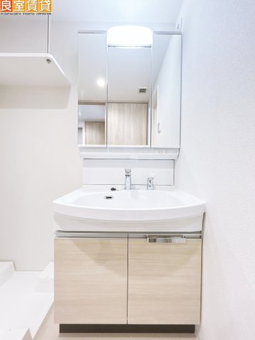 洗面設備　洗髪洗面化粧台