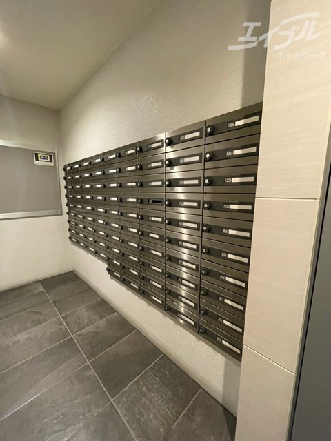 その他　ポストあります