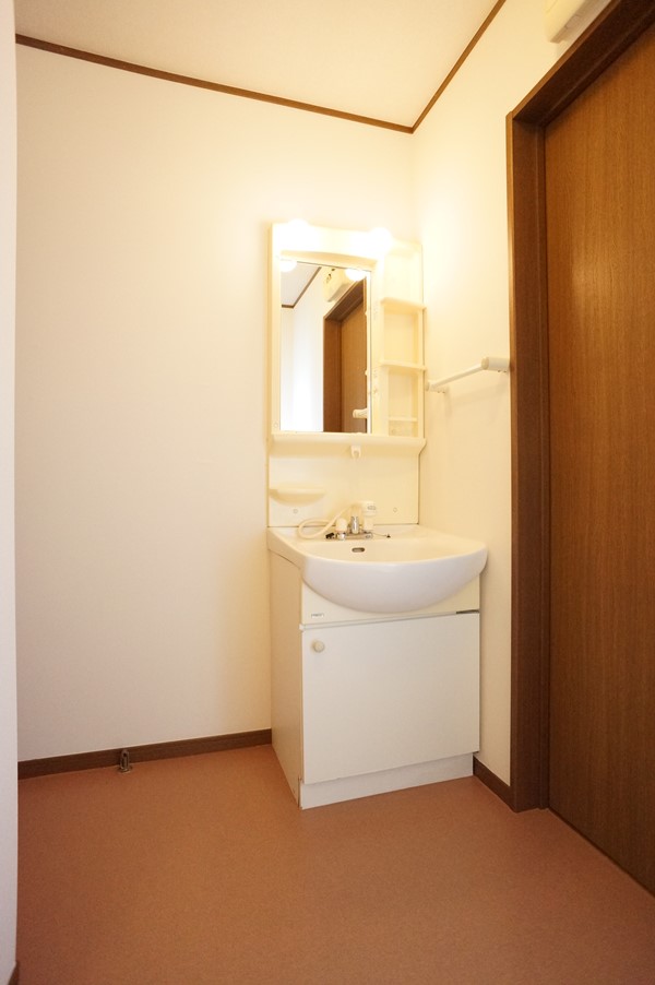 洗面設備　シャンプードレッサー