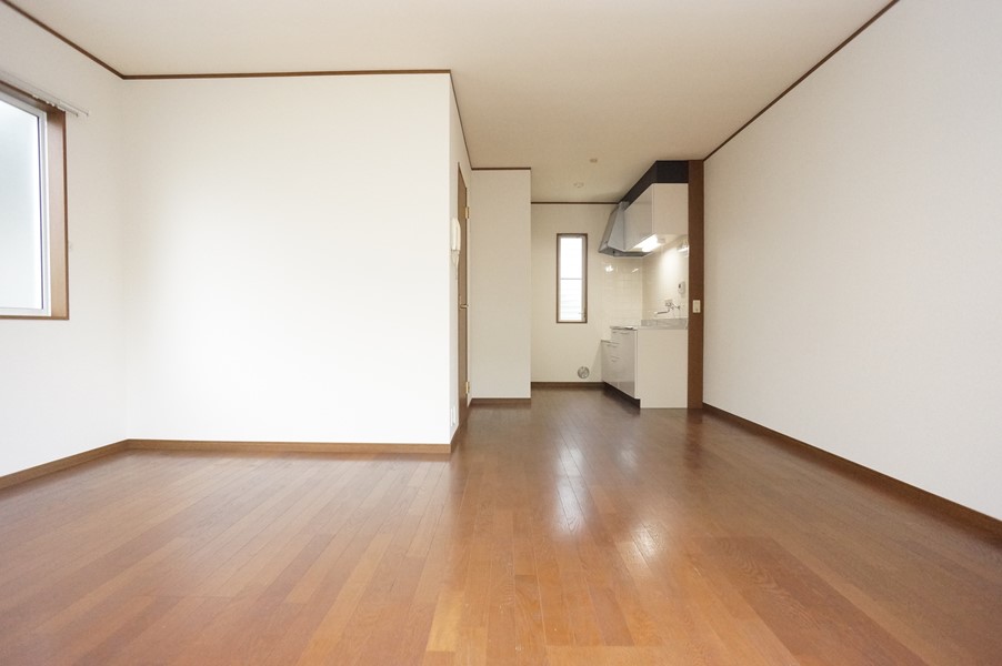 飲食店　魚屋路鎌倉由比ヶ浜店（飲食店）まで1305m