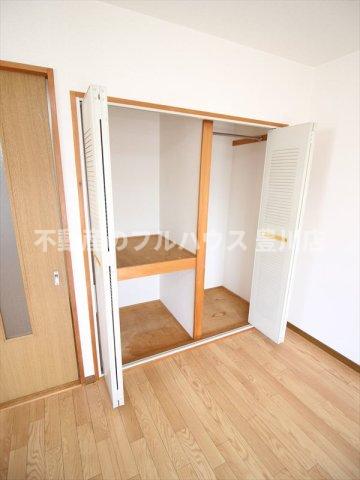 収納　写真は別室