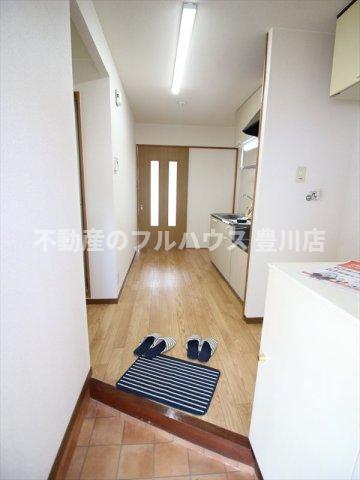 玄関　写真は別室